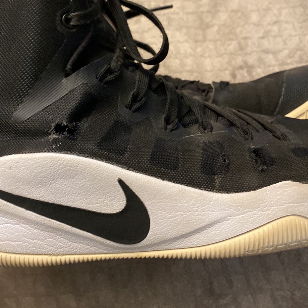 Nike hyperdunks - Picture 4 of 6
